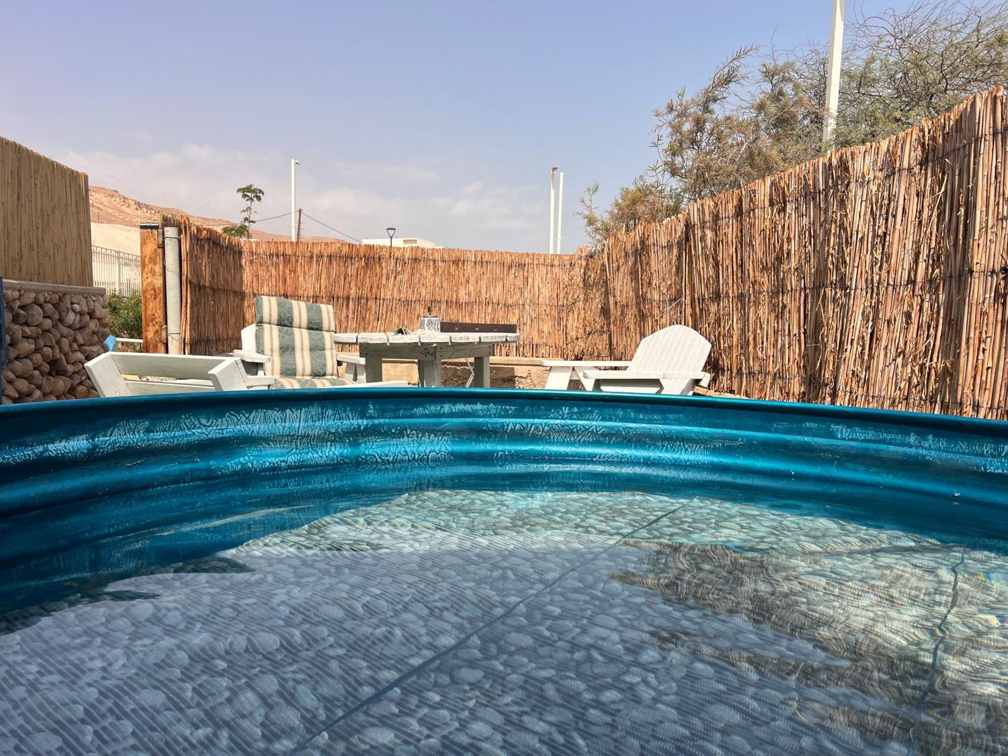 شقة King Of The Dead Sea By Crown نيفيه زوهار المظهر الخارجي الصورة